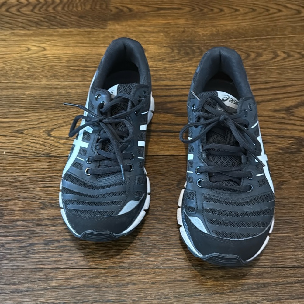 ASICS sz 8